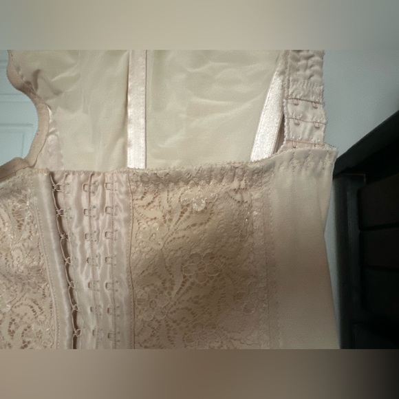 Ardyss Corselette - Deluxe size 36 - Picture 6 of 11